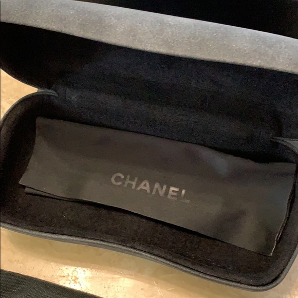 Chanel glasses case - Picture 5 of 5